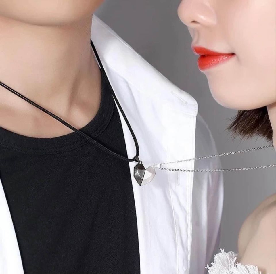 Two piece hot sale couple necklace