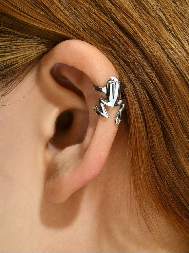 Silver frog shop ear cuff